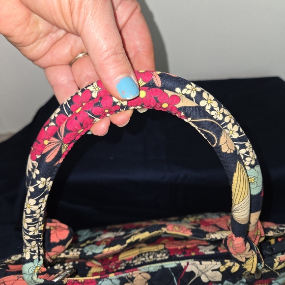 Retired Vera Bradley Happy Snails Tote Bag Purse Floral Medoum Size Clean - Picture 3 of 4